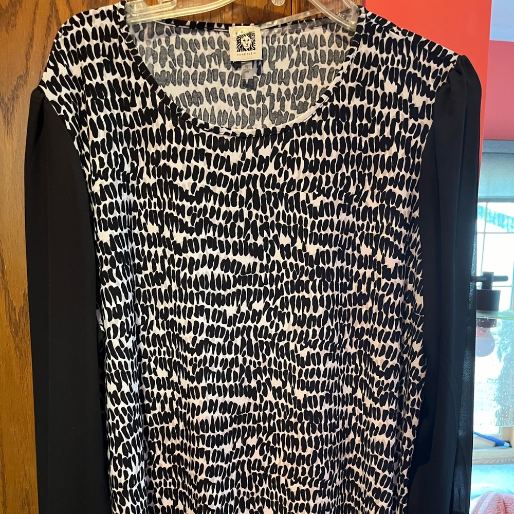 Gorgeous leopard print blouse